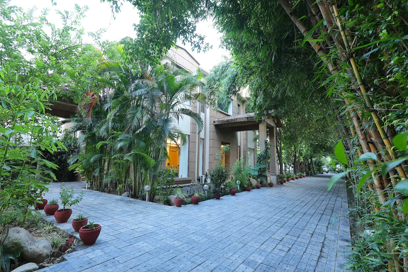 Corbett Tusker Trail Resort